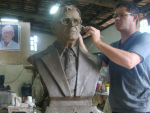 busto Dr. Orizone 74cm em clay